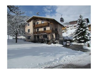 Zillertal-Fügenberg-Landhaus-Kröll-Gästehaus-Winte