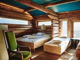 rz_hochleger__MIK8207