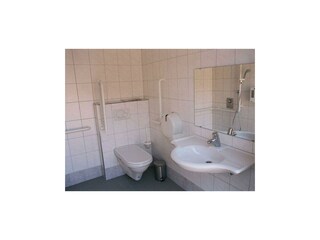 WC barrierefrei 2