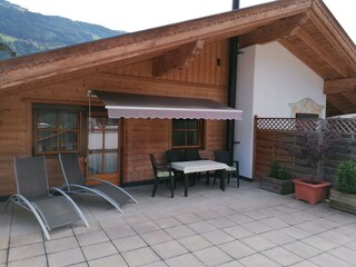 Zillertal-Aschau-Ferienwohnung-Wanger-Top2-Terasse