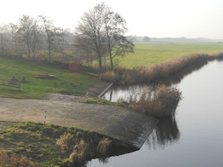 Badestelle mit Liegewiese an der Eider (1 km entfernt)