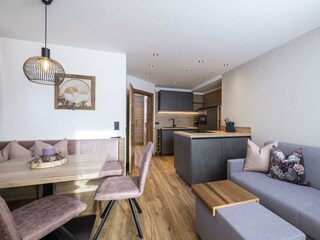 Wohnraum Apartment Lavendel und Edelweiss