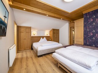 Schlafsofa im Schlafzimmer Gerlosstein