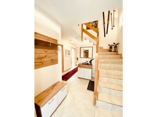 Apart Schiestl_Eingangsbereich_(c)Sabrivity