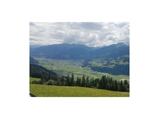 Apart_Schiestl_Blick ins Zillertal_1