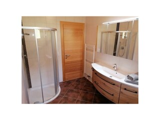 Zillertal_Hart_Steinachhof_Badezimmer