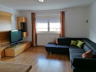 Wohnzimmer mit Couch