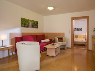 Barbara_Bernardi_Lenzengasse_5_Stumm_Wohnzimmer_1