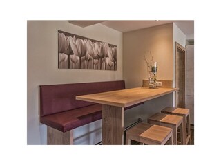 Gemütliche Bar in der Küche