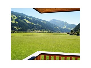 Panorama Alpinliving.Tirol im Zillertal