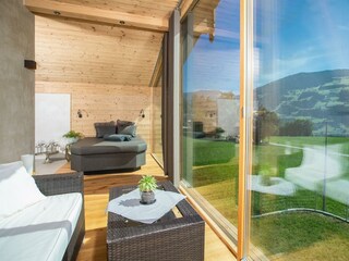 Zillertal_Chalet_Bergzeit_Aussicht vom Ruheraum