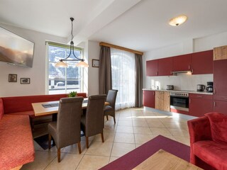 Seetals_Wohnwelt_Ferienwohnung_Loewenzahn_Wohnkuec