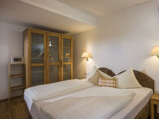 Familienhotel_Seetal_Ferienwohnung_Almrose_Schlafz