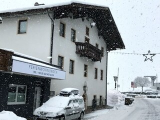 C015E237-DBB2-4CA7-B14A-AA5FC97A509E