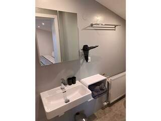 DU/WC-3 Duschen und 3 WC im Appartement