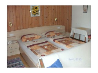 Zillertal-Aschau-Ferienwohnung-Haus-Holaus-Zimmer