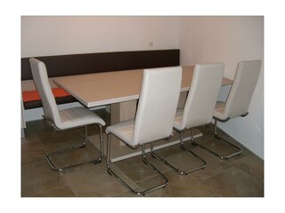 Haus am Sonnenhang-Hart-Zillertal-Esstisch