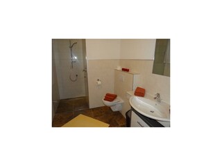 Badezimmer 1