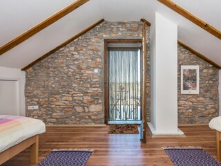 Holiday house Puljane Features 32