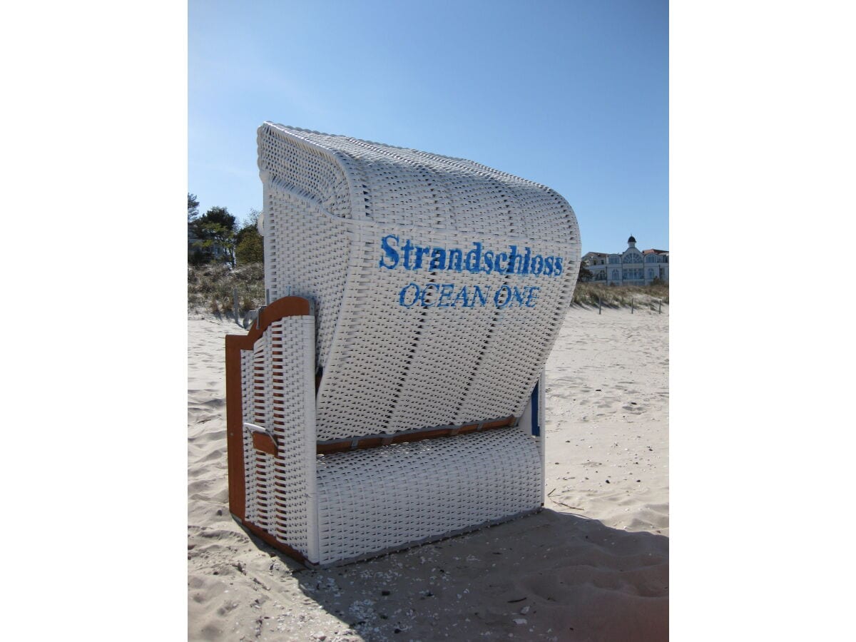 Eigener Strandkorb mit Blick auf das Strandschoss