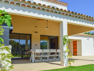 Villa Malaucène Outdoor Recording 3