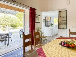 Villa Lorgues Features 26