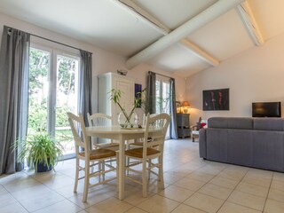 Villa Châteaurenard Features 13