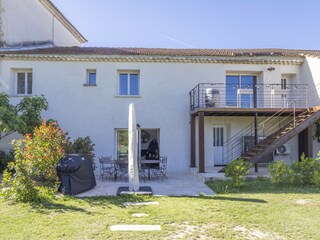 Villa Monteux Outdoor Recording 5
