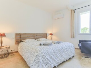 Villa Monteux Features 17