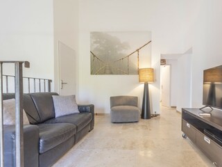 Villa Monteux Features 18