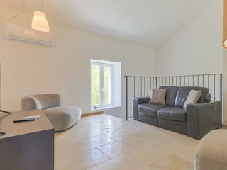 Villa Monteux Features 19