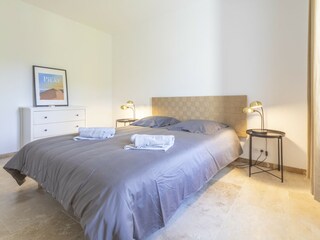 Villa Monteux Features 24