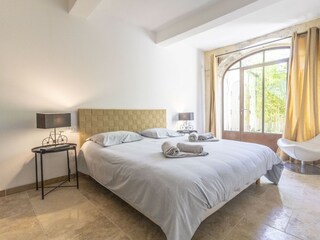Villa Monteux Features 32