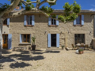 Villa Vaucluse - Mont Ventoux Outdoor Recording 6