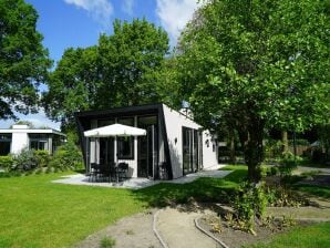 Holiday park Contemporary chalet, near De Efteling - Udenhout - image1