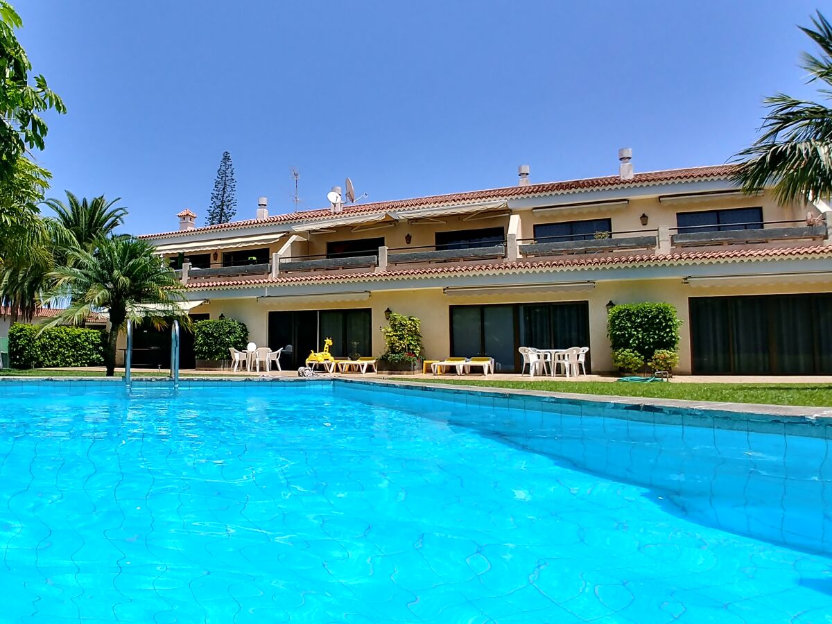 Tenerife Apartments A&H Pool