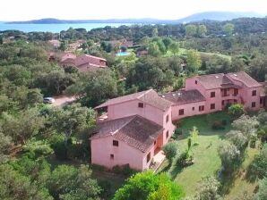 Ferienpark Résidence Marina di Pinarello, appartement 3 pièces pour 6 personnes.