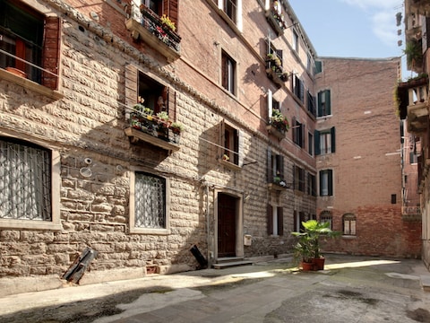 Apartamento flores blancas