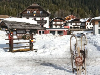 unser Hotel im Winter