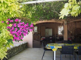 Villa Lambesc Buitenaudio-opname 7