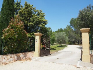 Villa Lambesc Enregistrement extérieur 10
