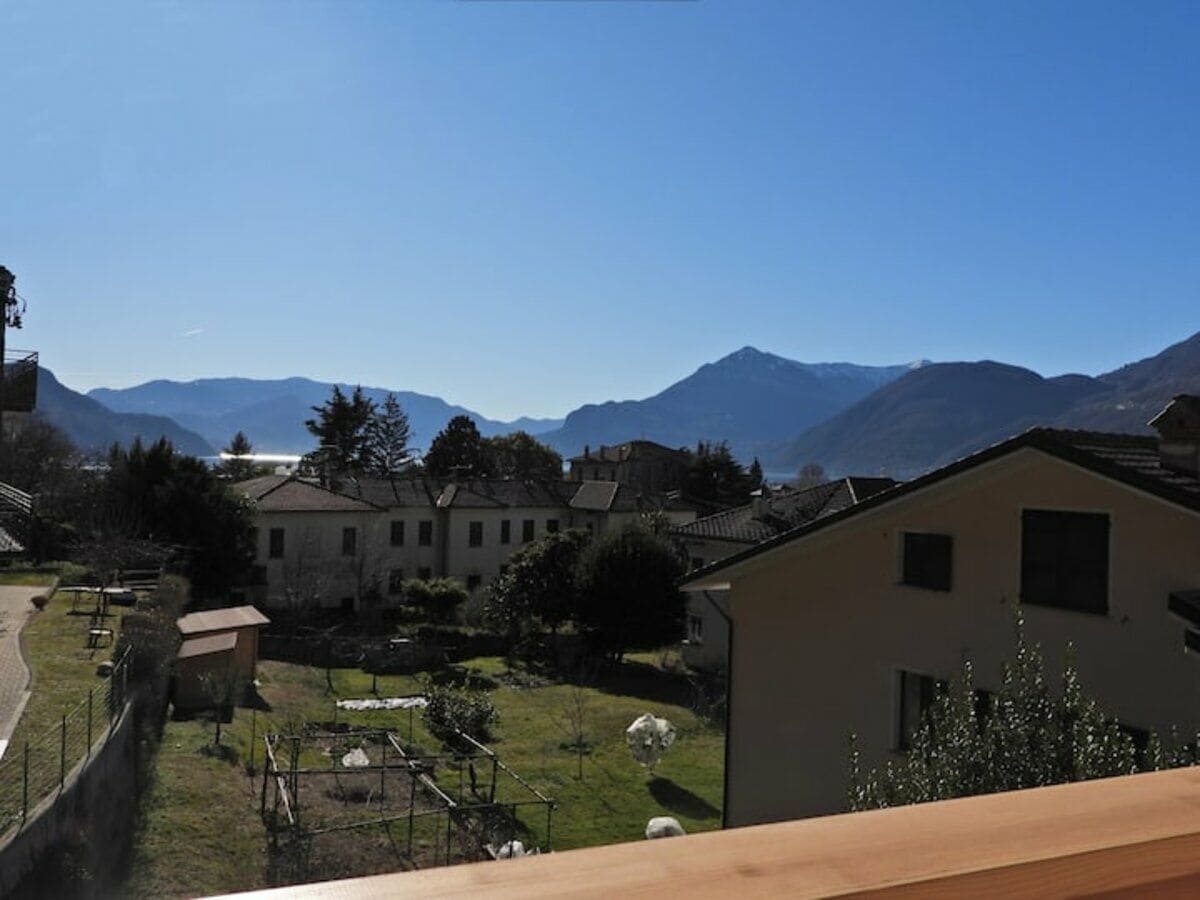 Blick  auf die Bergen von der der Terrasse