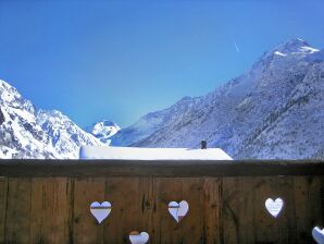 Wooden chalet in Paradiski ski area - Champagny-en-Vanoise - image1