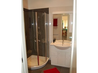 Badezimmer Dusche mit WC