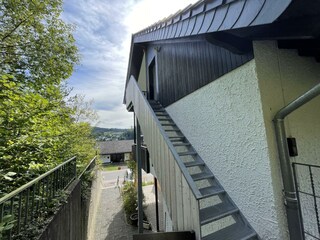 Aussenansicht/Zugangstreppe FeWo-Dachgeschoss