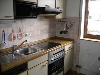 Blick in die Küche (Teilansicht)