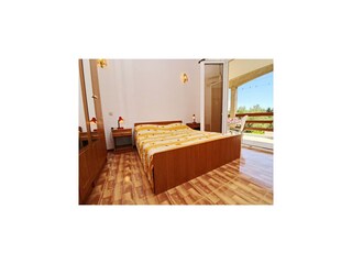 Apartment Lumbarda Features 4