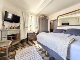 Schlafzimmer EG mit TV
