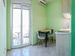 Apartments Smokvica - One Bed/Apt with Balcony - Starigrad - image1