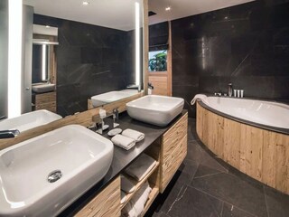 Chalet Rougemont Features 19